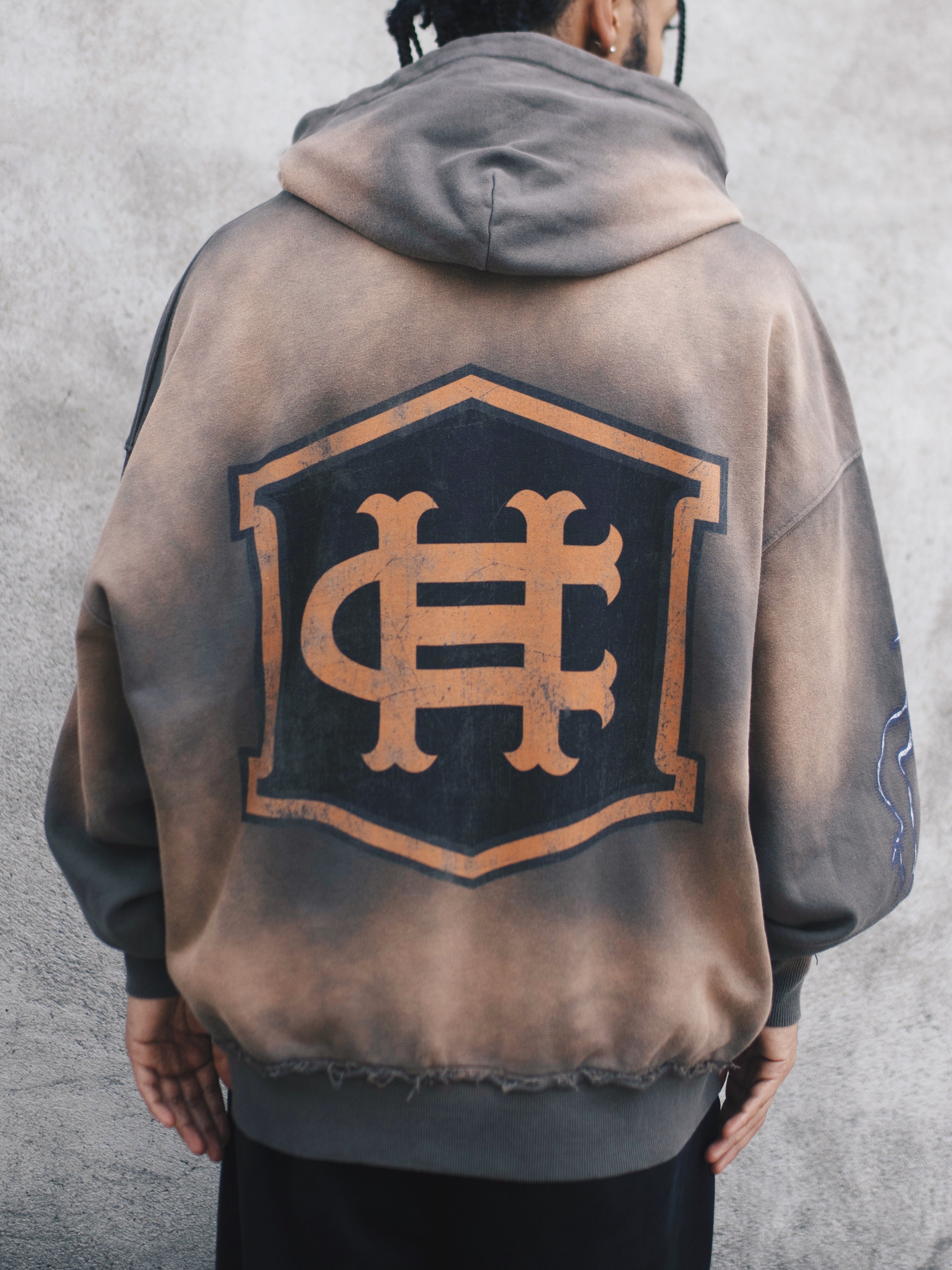 EAGLE WOLF HOODIE [PEPPER]