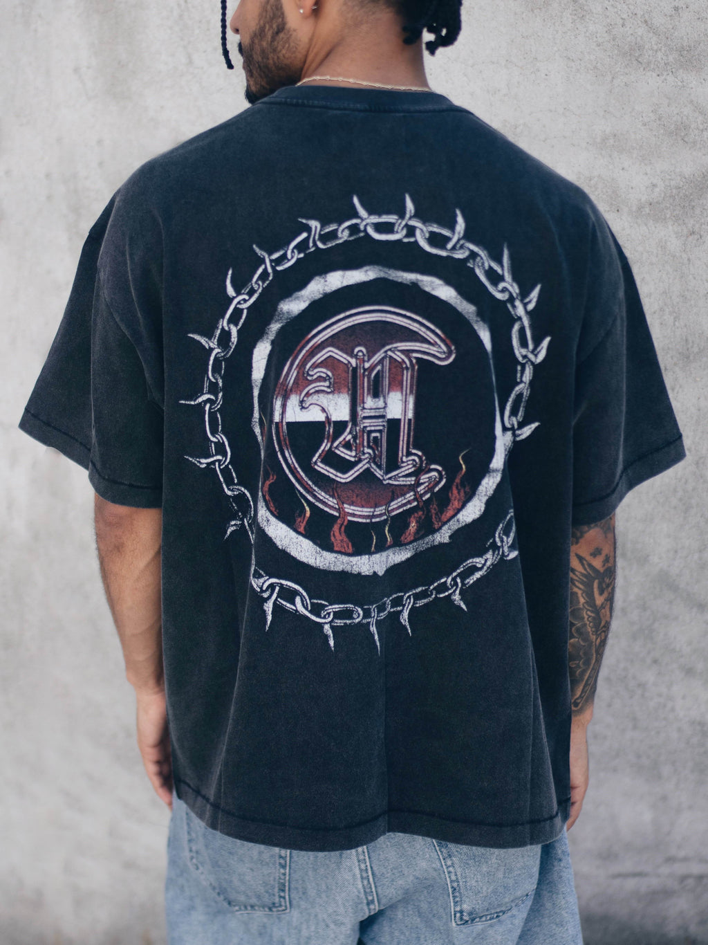 CHROME WOLF [VTG BLACK]