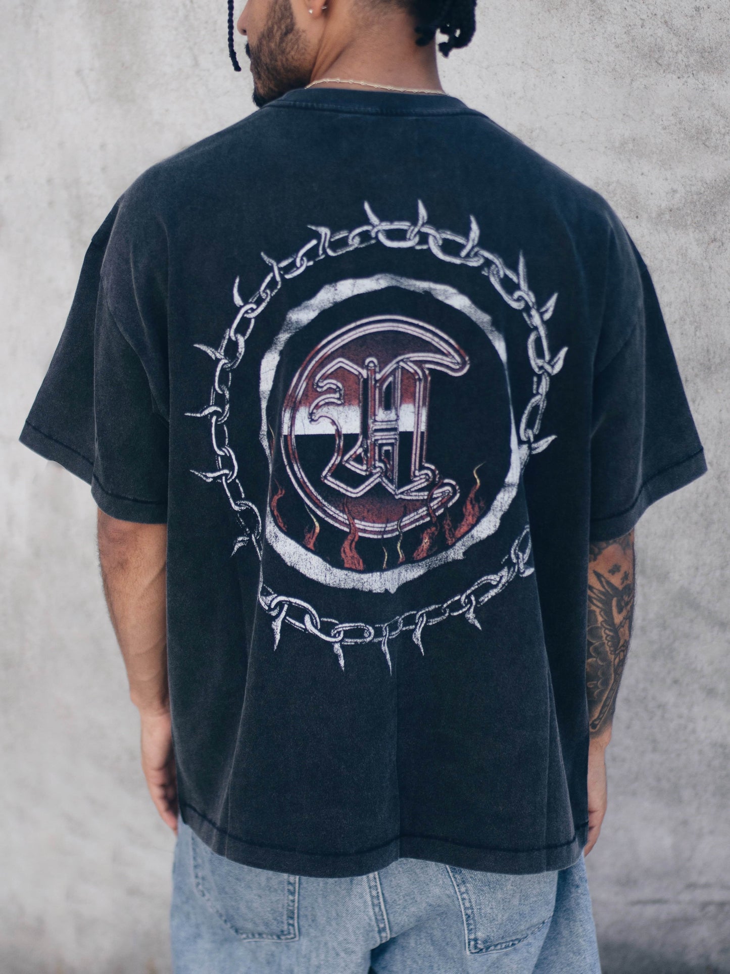 CHROME WOLF [VTG BLACK]